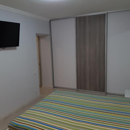 Apartment Near Stadio Metalist Kharkiv Exterior photo